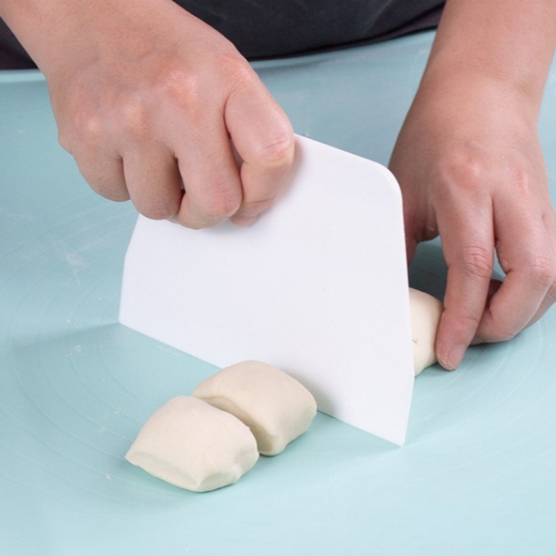 Dough Scraper Curved - 1개 유용한 곡선형 크림 스패출라 DIY